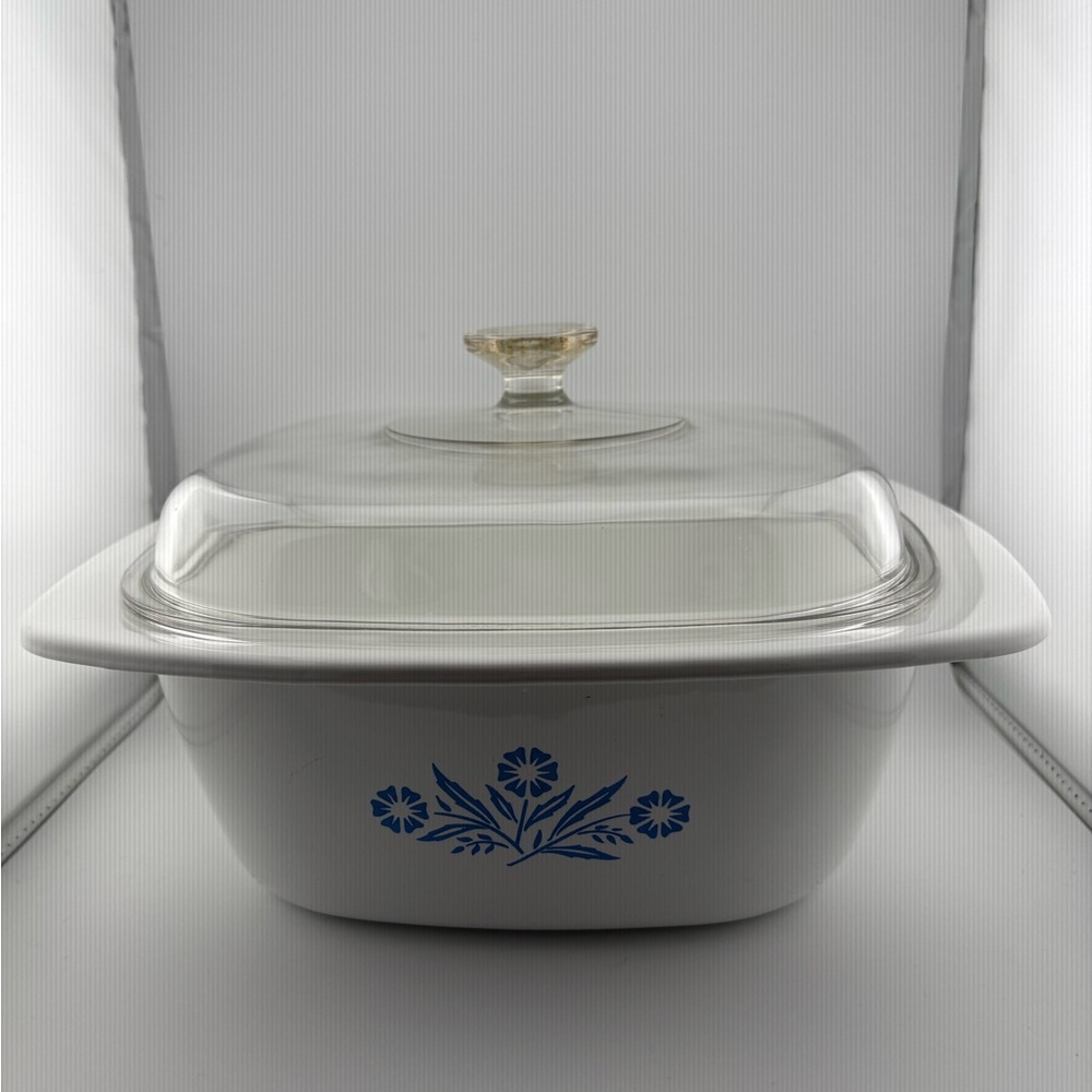 Corning Ware Blue Cornflower Dutch Oven P-34-B, 4 QT with Lid